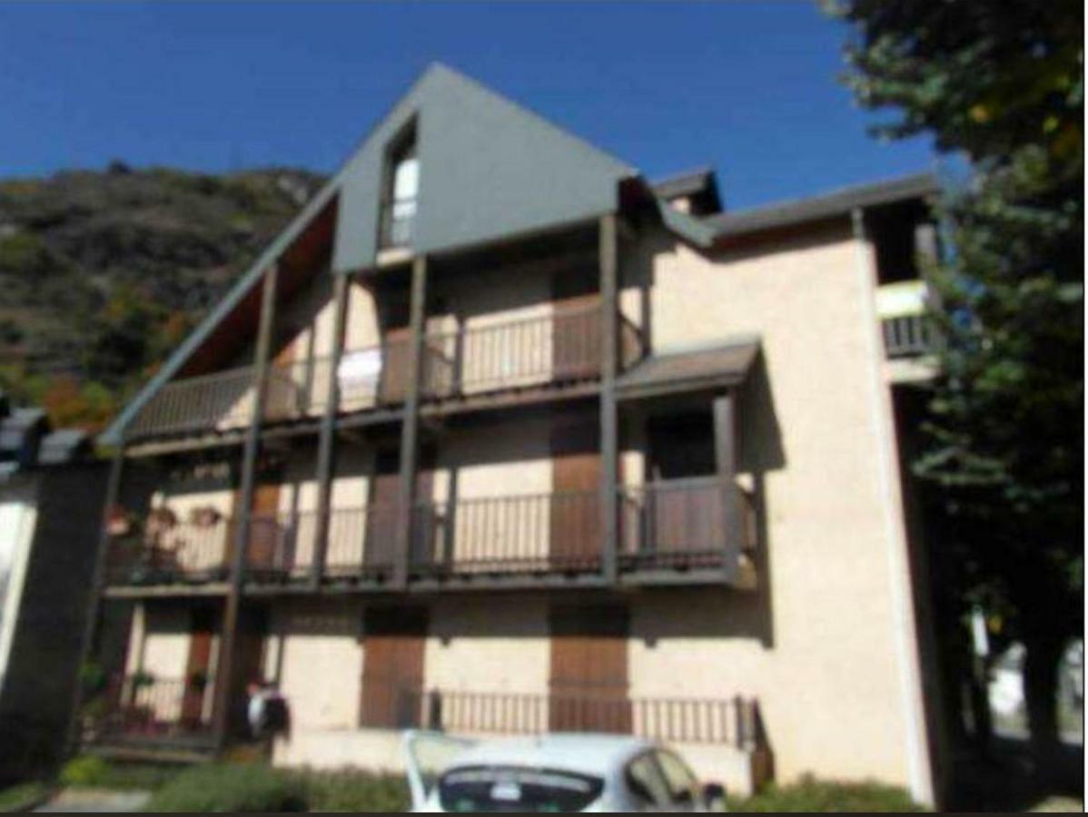 Bagnères-de-Luchon 33 Boulevard Charles De Gaulle מראה חיצוני תמונה